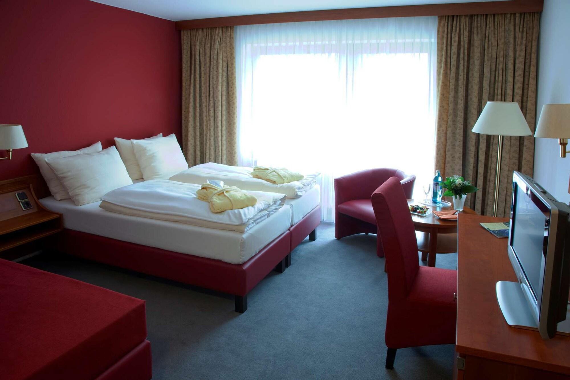 Parkhotel Frankfurt-Roedermark โรดเกา ภายนอก รูปภาพ