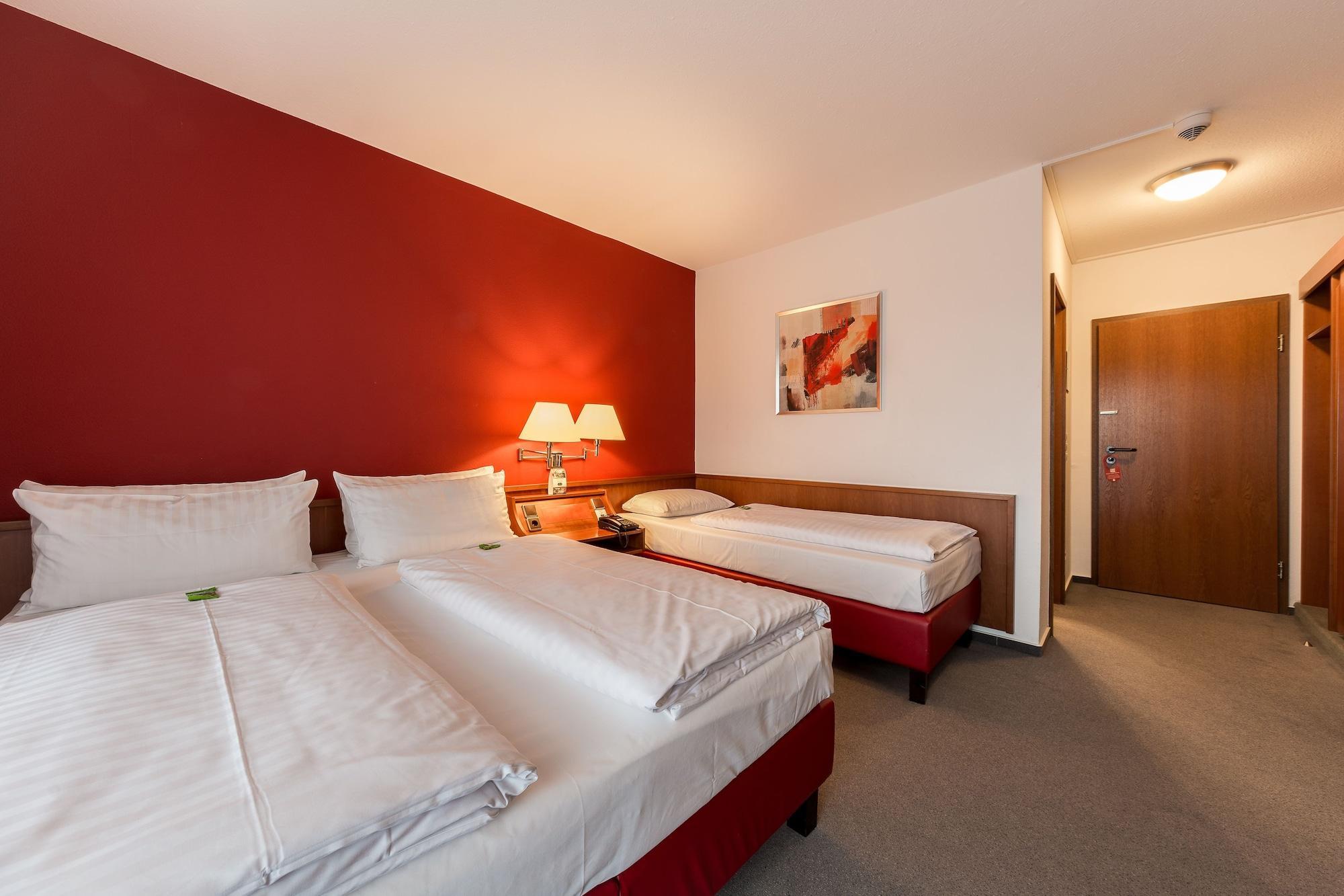 Parkhotel Frankfurt-Roedermark โรดเกา ภายนอก รูปภาพ