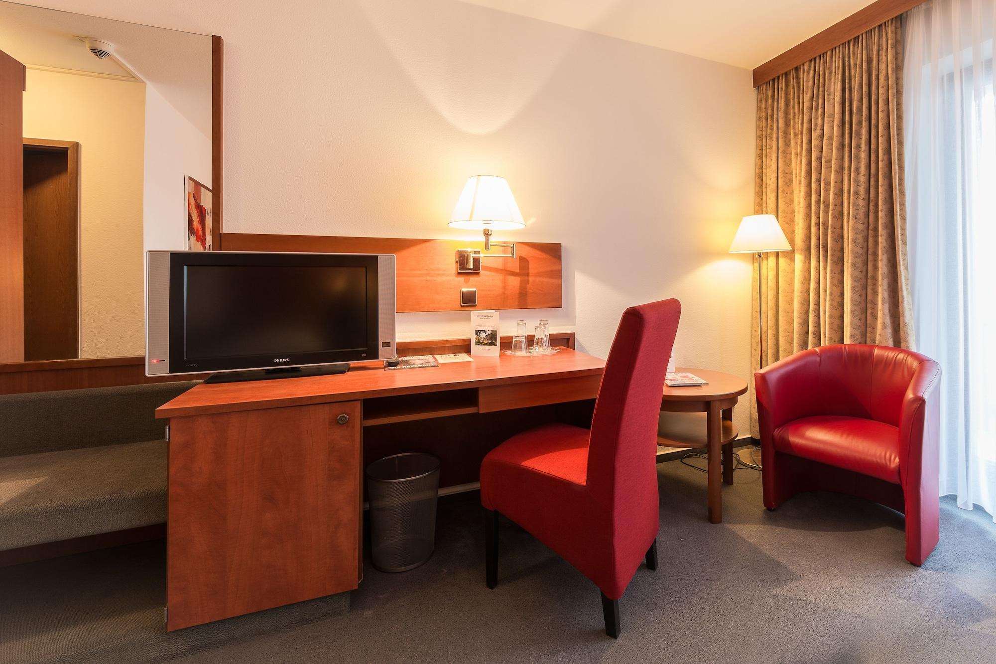 Parkhotel Frankfurt-Roedermark โรดเกา ภายนอก รูปภาพ