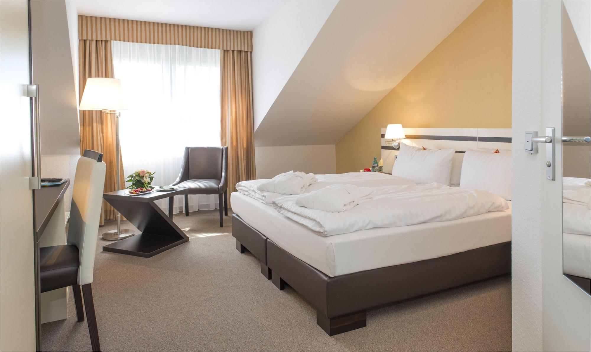 Parkhotel Frankfurt-Roedermark โรดเกา ภายนอก รูปภาพ