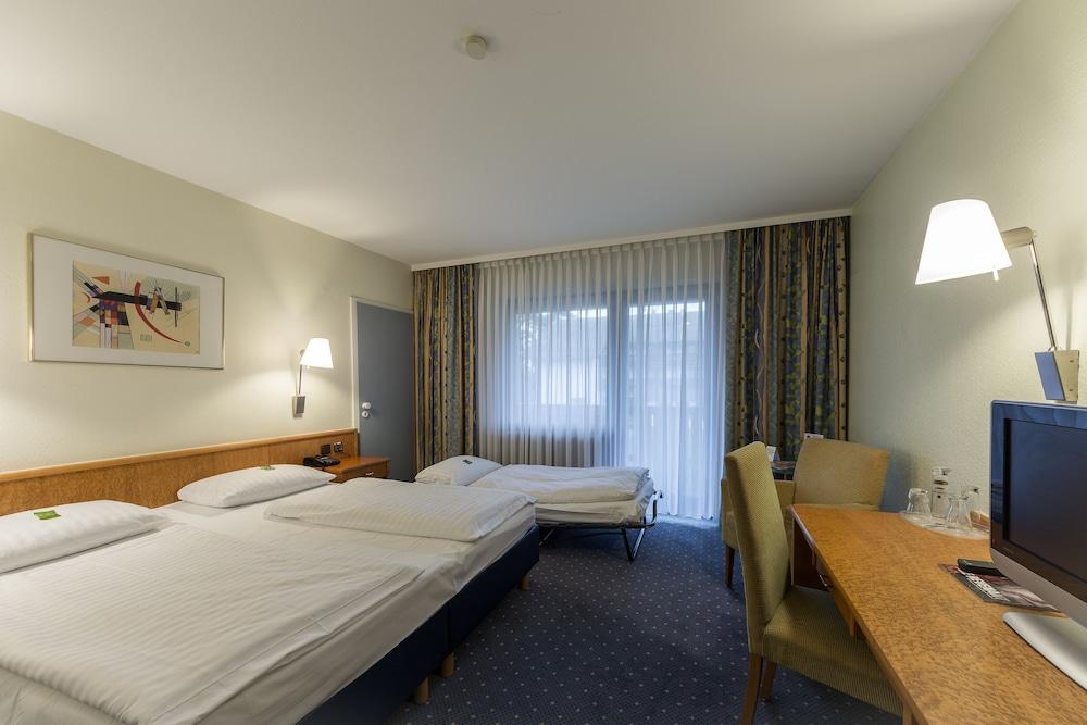 Parkhotel Frankfurt-Roedermark โรดเกา ภายนอก รูปภาพ