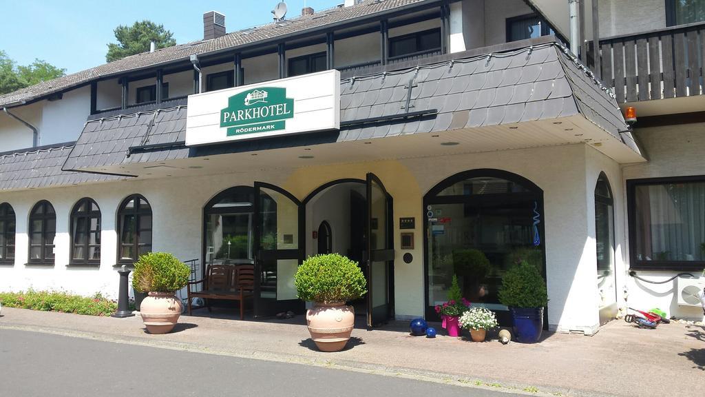 Parkhotel Frankfurt-Roedermark โรดเกา ภายนอก รูปภาพ