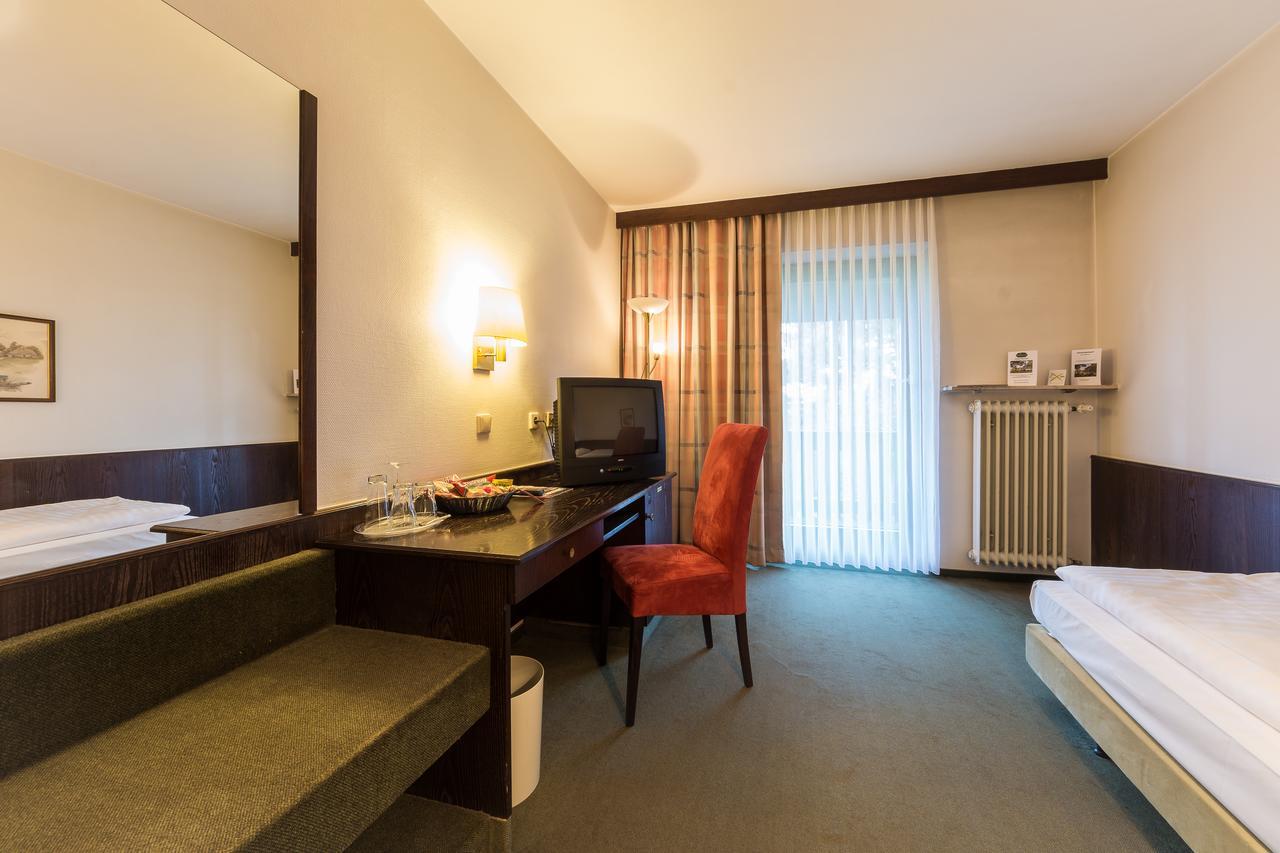 Parkhotel Frankfurt-Roedermark โรดเกา ภายนอก รูปภาพ