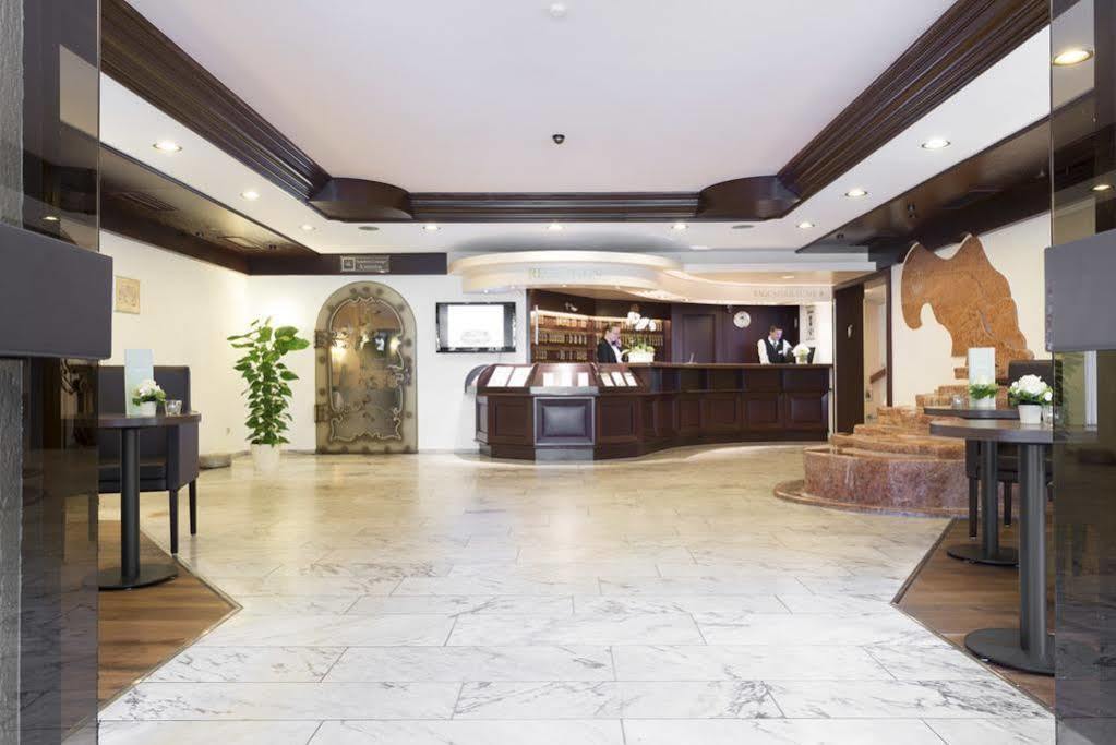 Parkhotel Frankfurt-Roedermark โรดเกา ภายนอก รูปภาพ