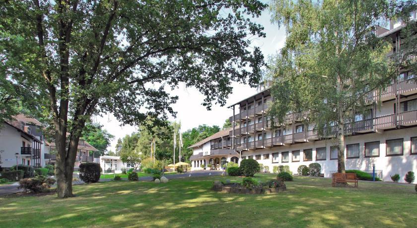 Parkhotel Frankfurt-Roedermark โรดเกา ภายนอก รูปภาพ